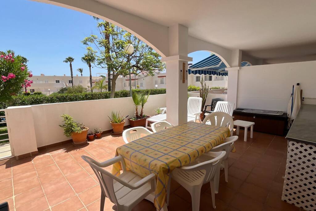 Lovely two bedroom apartment: Apartamento en alquiler en Mojácar, Almería