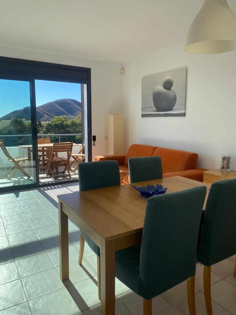 Apartamento con hermosas vistas a la montaña y mar: Apartamento en alquiler en Mojácar, Almería