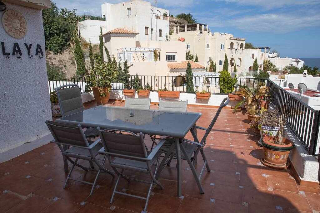 Perfect villa for a quiet and relaxing holiday: Villa for Rent in Mojácar, Almería