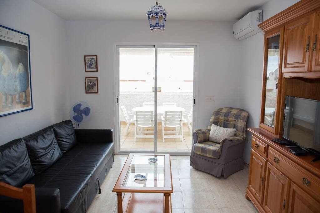 Apartment a few meters from the beach with pool: Apartment for Rent in Mojácar, Almería