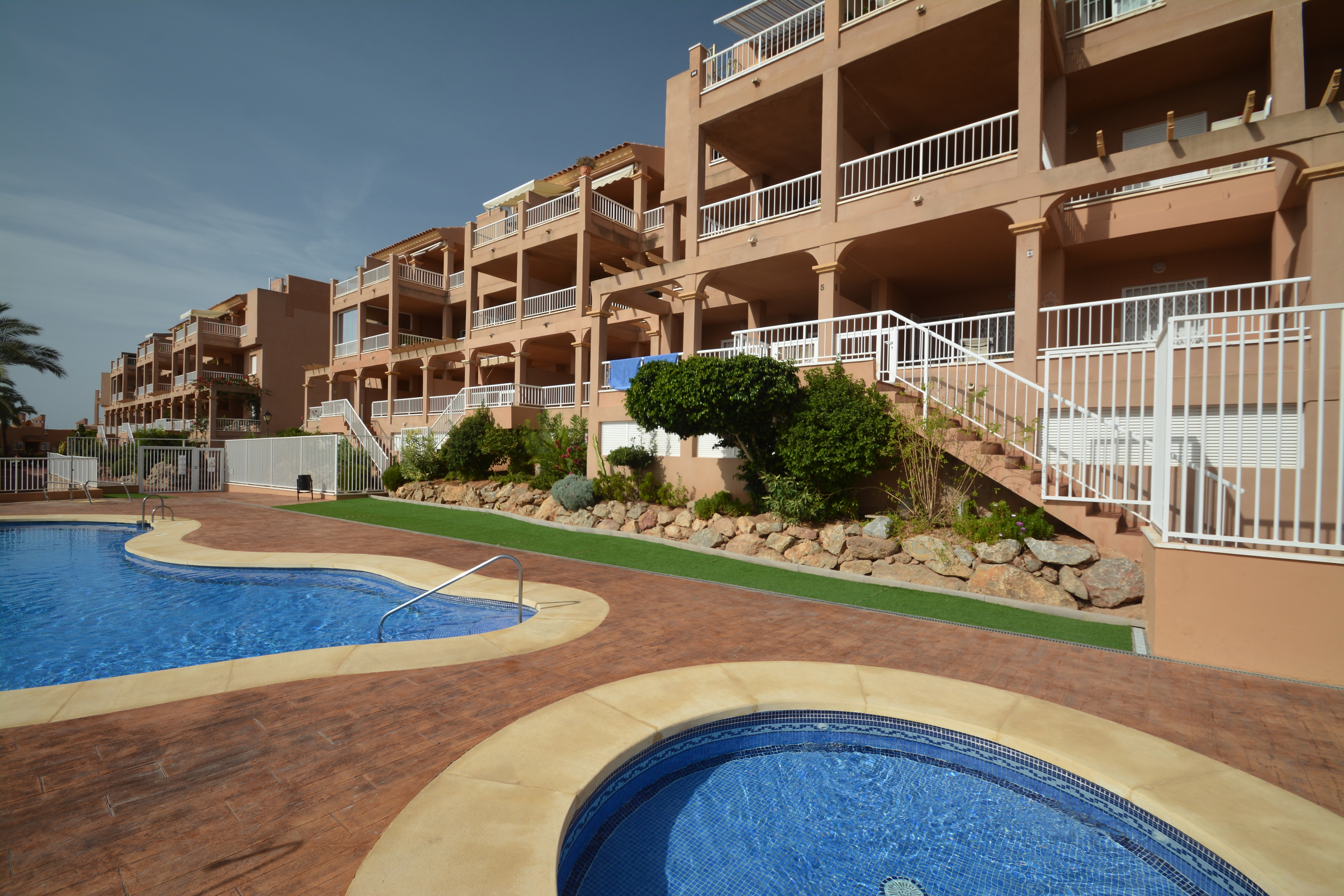 Moderno apartamento  con vistas a la puesta de sol: Apartamento en alquiler en Mojácar, Almería