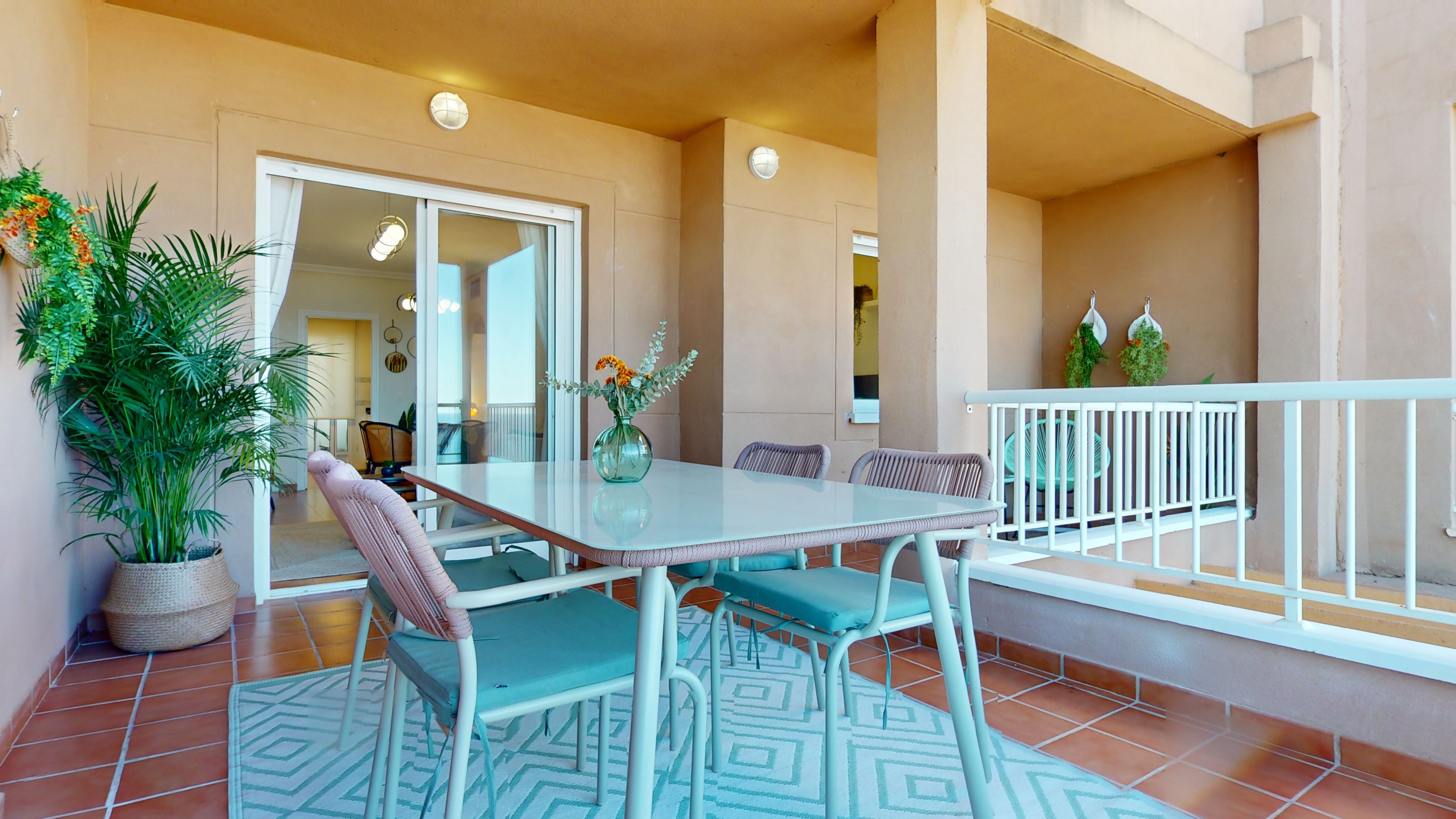 Moderno apartamento  con vistas a la puesta de sol: Apartamento en alquiler en Mojácar, Almería