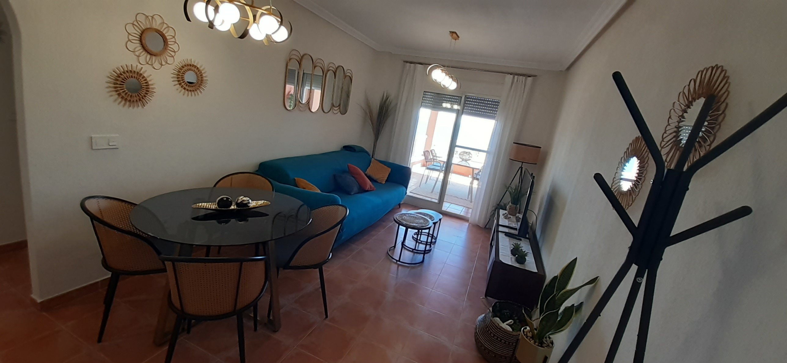 Moderno apartamento  con vistas a la puesta de sol: Apartamento en alquiler en Mojácar, Almería